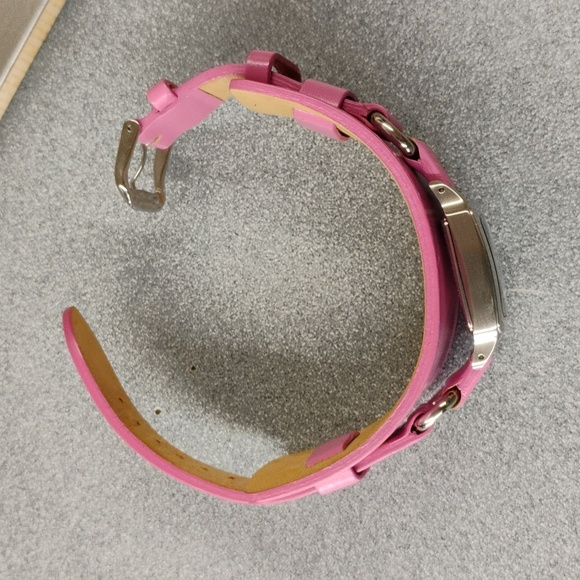 Vintage Pink Fossil Watch - Picture 3 of 8